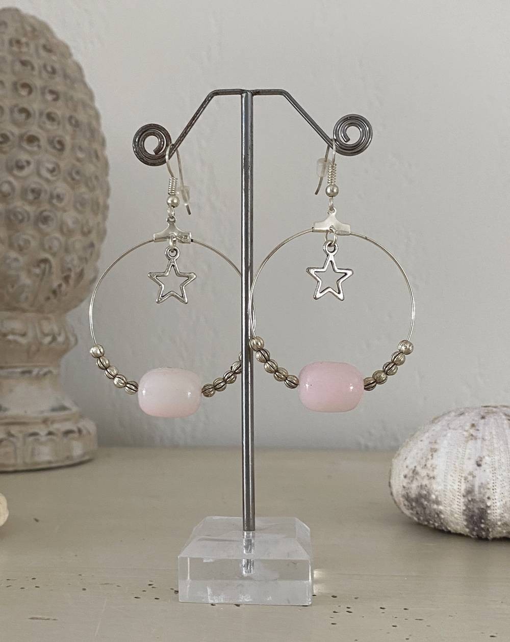 Créoles perle rose et mini perles métal