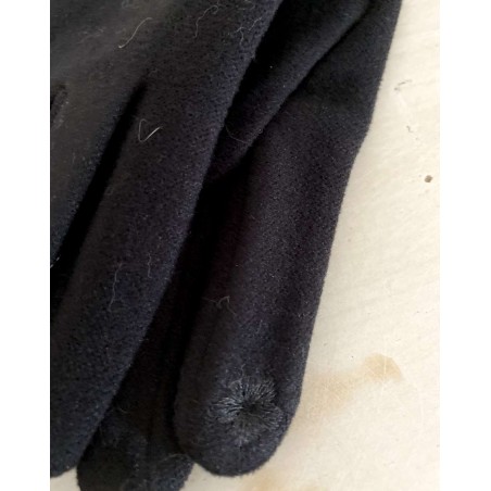 Gants femme coloris noir aux 3 pompons