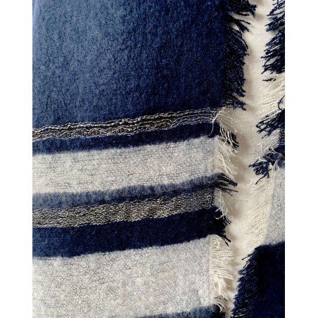 Grande écharpe châle bleu marine et bandes grises claires